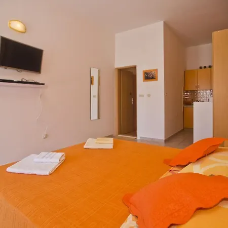 Softic Hvar Apartahotel 4*
