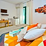 Softic Hvar Aparthotel 4*