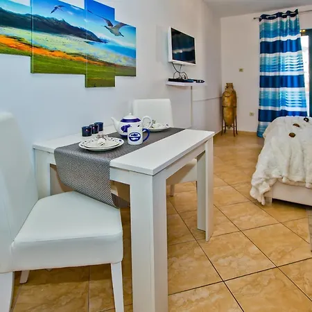 Softic Hvar Aparthotel 4*