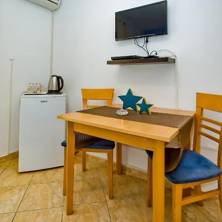 Softic Hvar Aparthotel